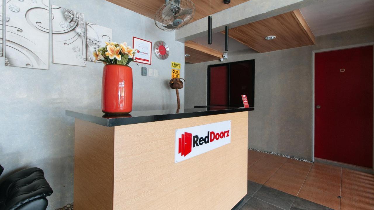 Hotel Reddoorz Near Christ The King Medical Center Manila Exterior foto